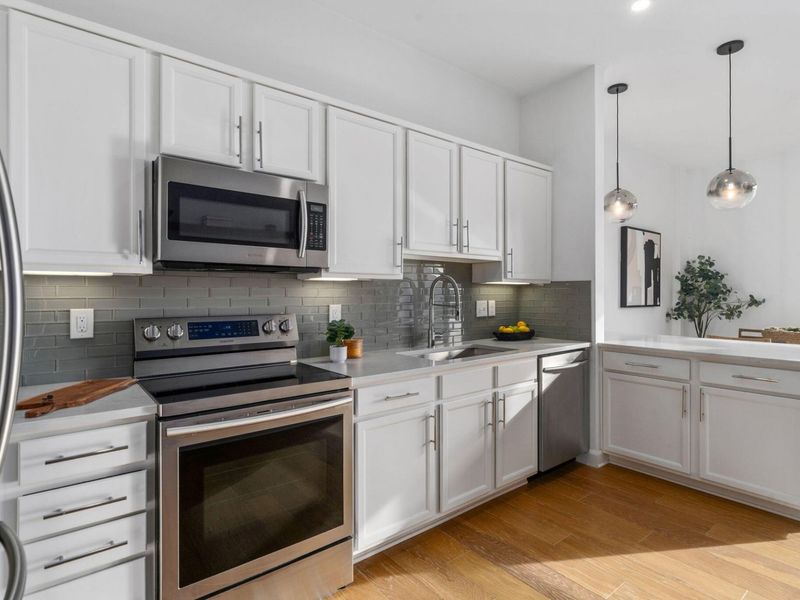 825 N 4th Street , Unit 407, Columbus, OH 43215 Photo 4