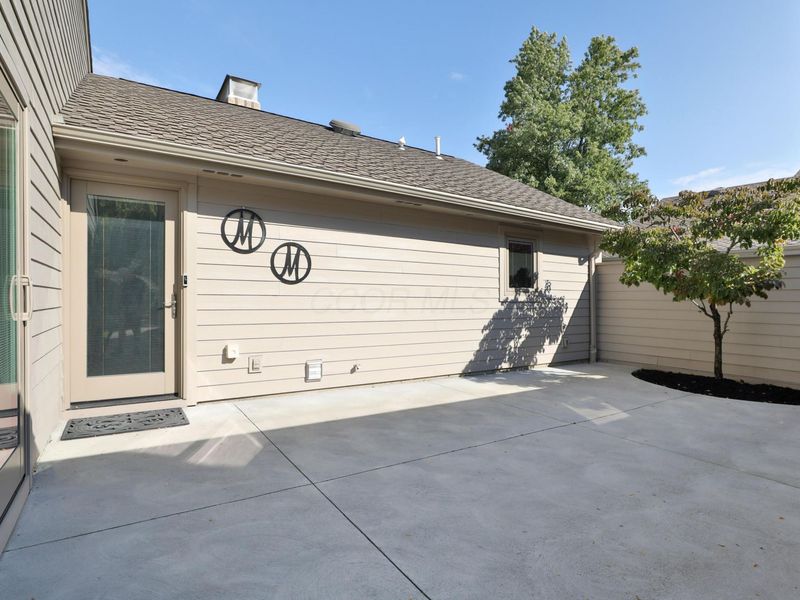 5714 Strathmore Lane, Unit 25, Dublin, OH 43017 Photo 4