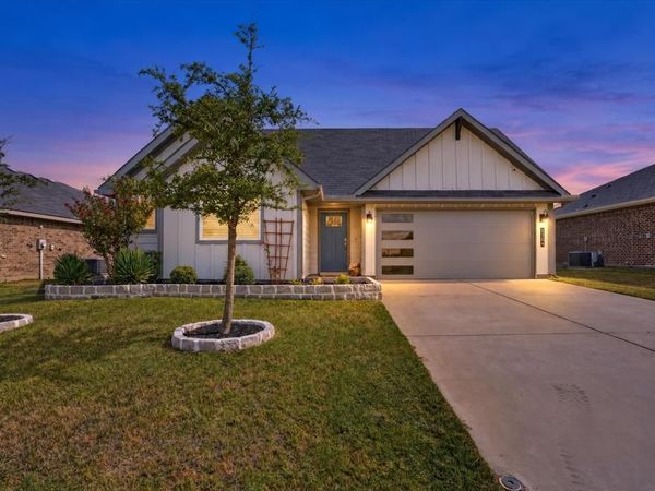 1504 Battery Park Drive, Alvarado, TX 76009