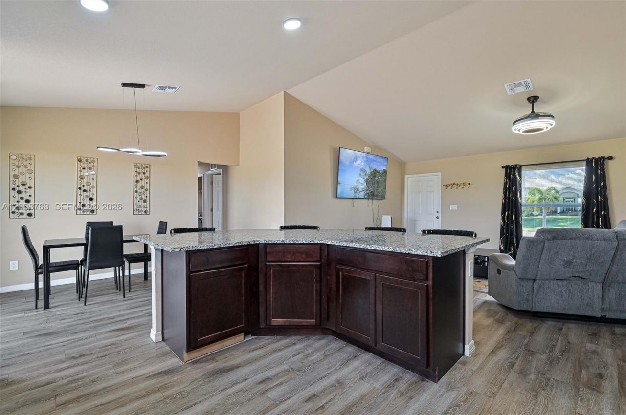 3519 NW 42nd Ave, Cape Coral, FL 33993 Photo