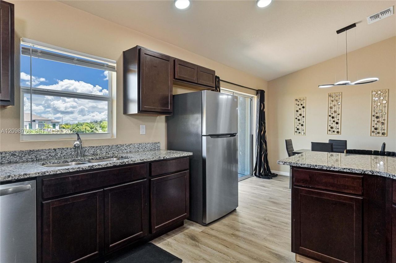 3519 NW 42nd Ave, Cape Coral, FL 33993 Photo