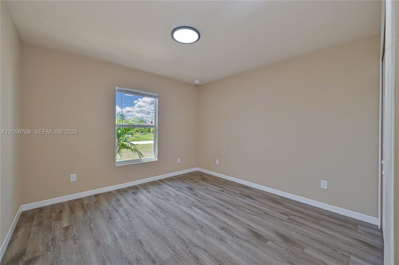 3519 NW 42nd Ave, Cape Coral, FL 33993 Photo