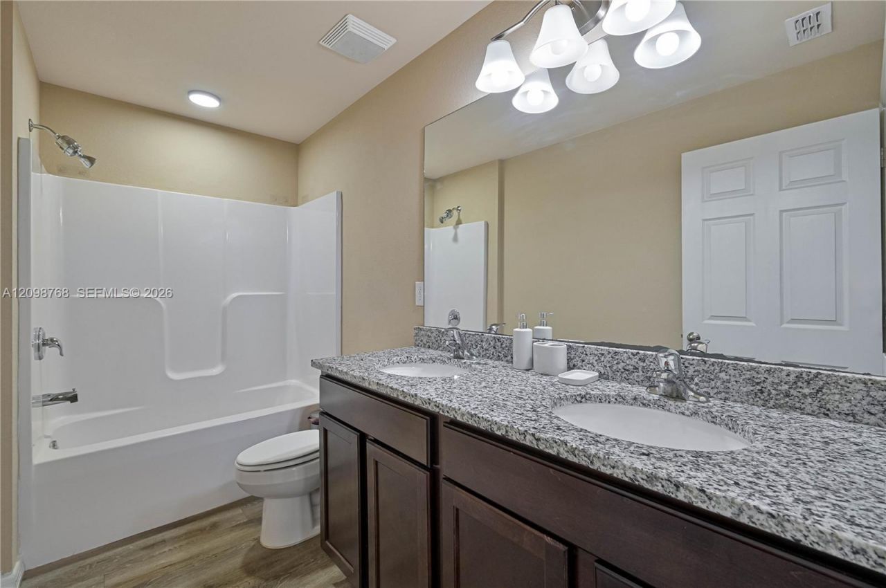 3519 NW 42nd Ave, Cape Coral, FL 33993 Photo