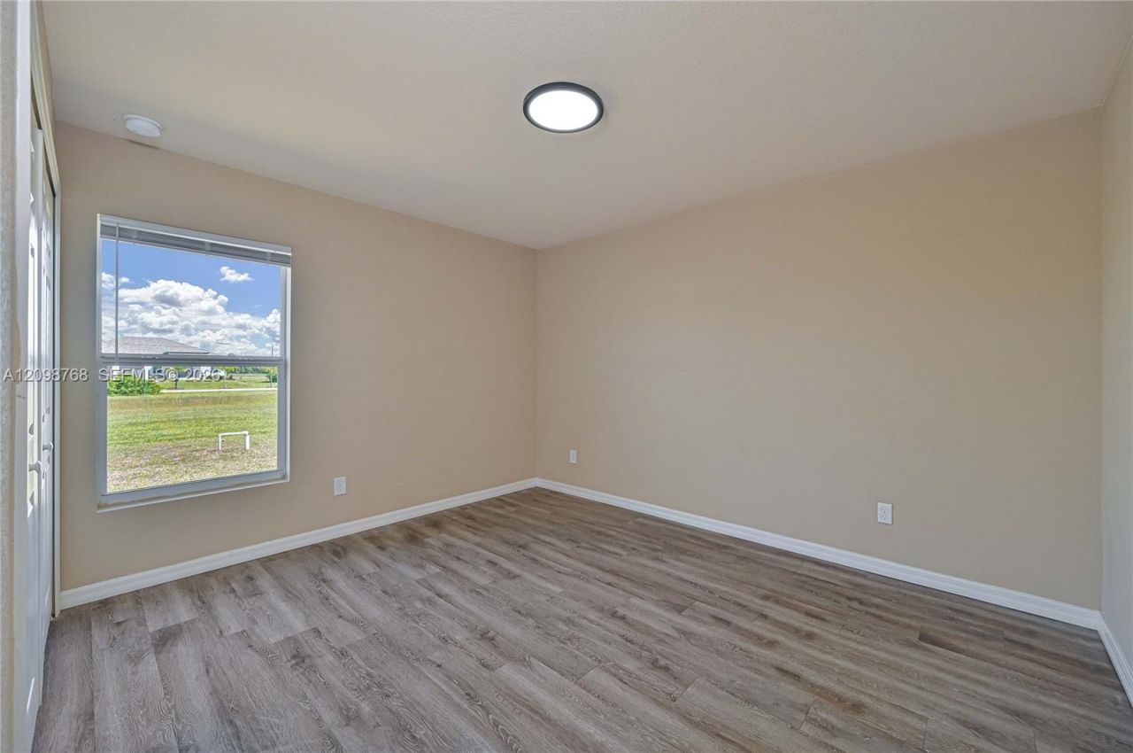 3519 NW 42nd Ave, Cape Coral, FL 33993 Photo