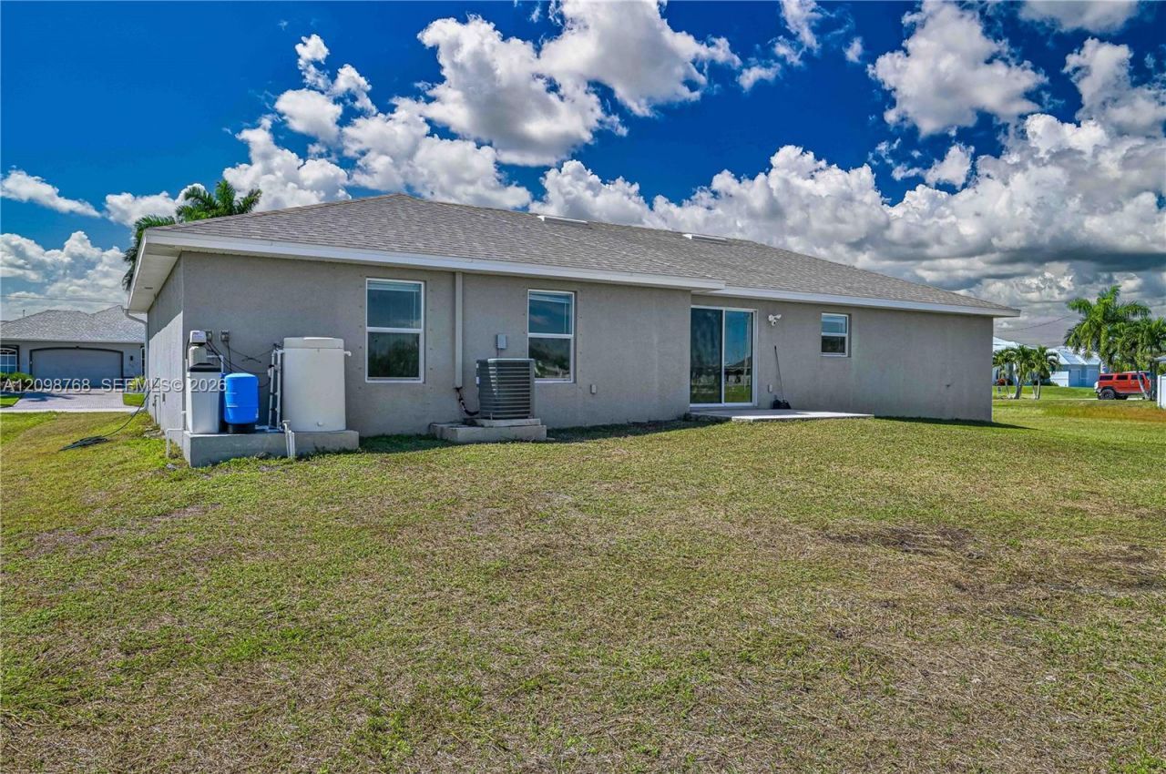 3519 NW 42nd Ave, Cape Coral, FL 33993 Photo