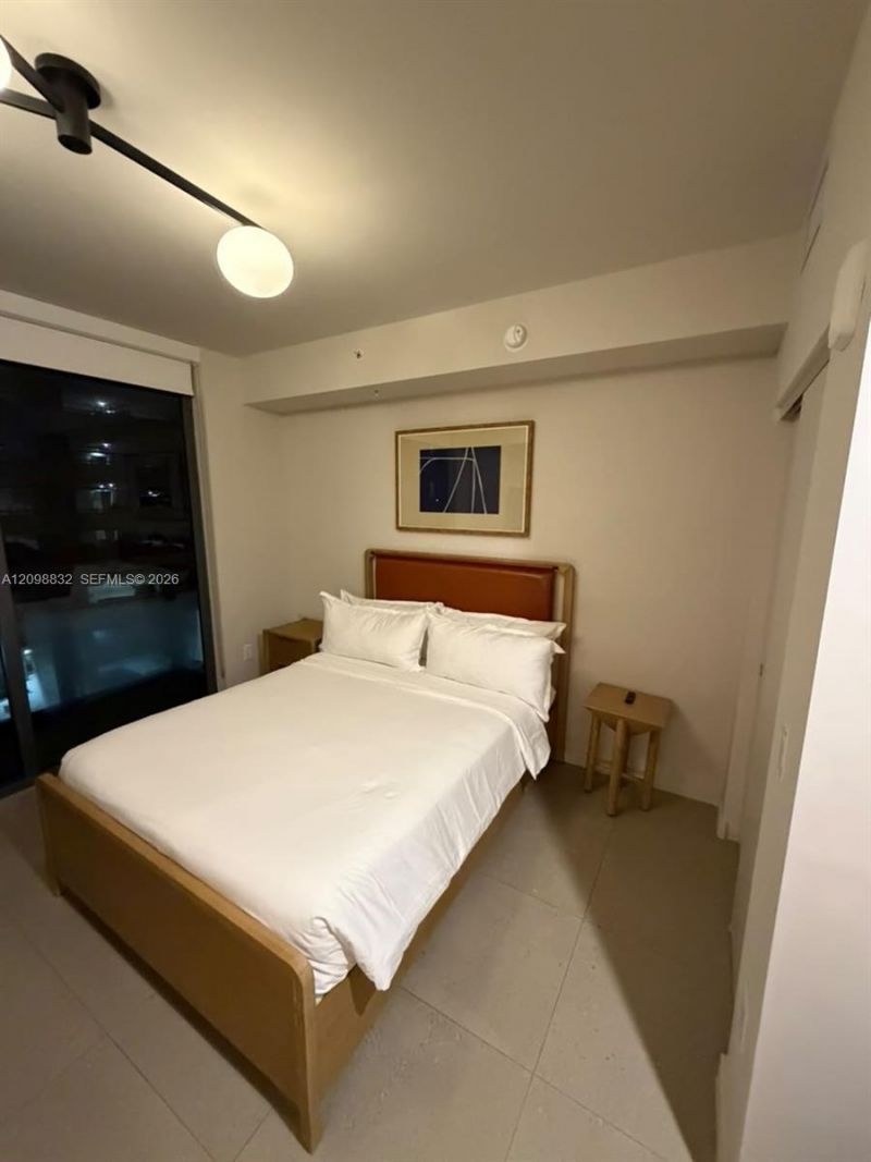 11 NE 6th St , Unit 406, Miami, FL 33132 Photo