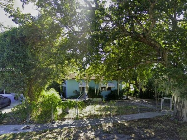 2910 NW 66th St , Miami, FL 33147