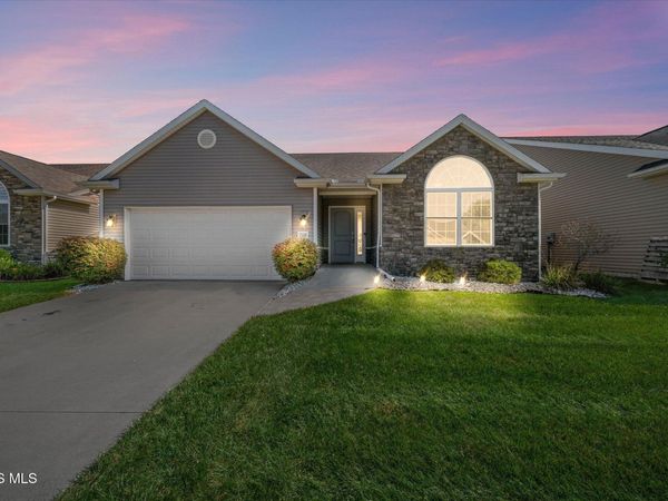 718 Meadowland Trail , Toledo, OH 43615