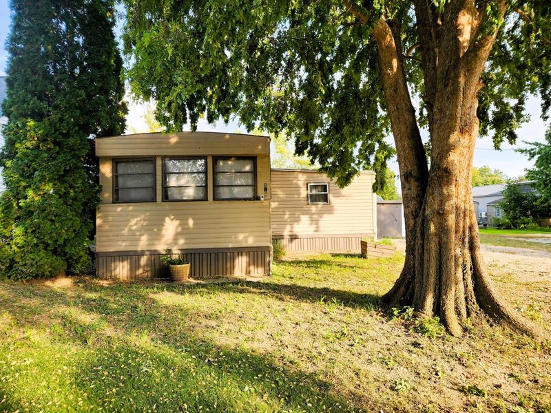 218 Villa Nova Boulevard, Saint Marys, OH 45885 Photo 2