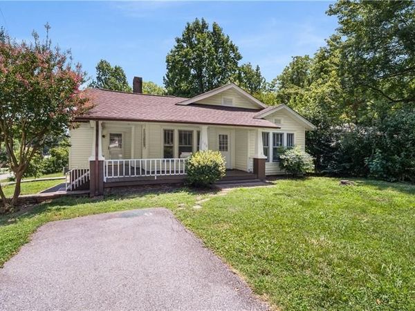 106 Northview Place , High Point, NC 27263
