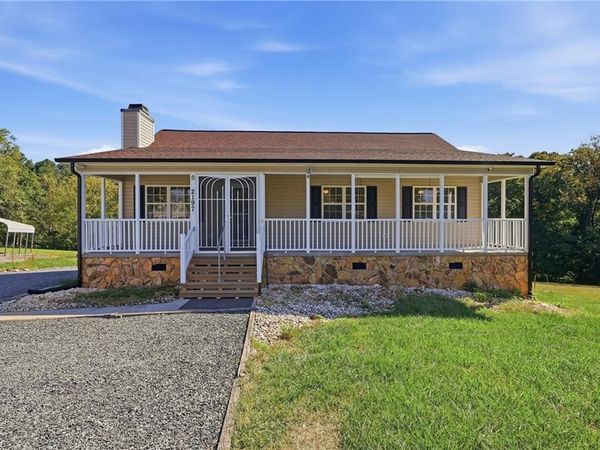 2197 Cedarwood Court , Asheboro, NC 27205