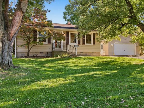 218 E North Street , Chelsea, Mi 48118