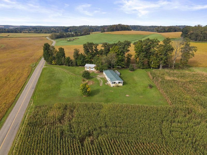 19371 Chapel Road, Danville, OH 43014 Photo 4