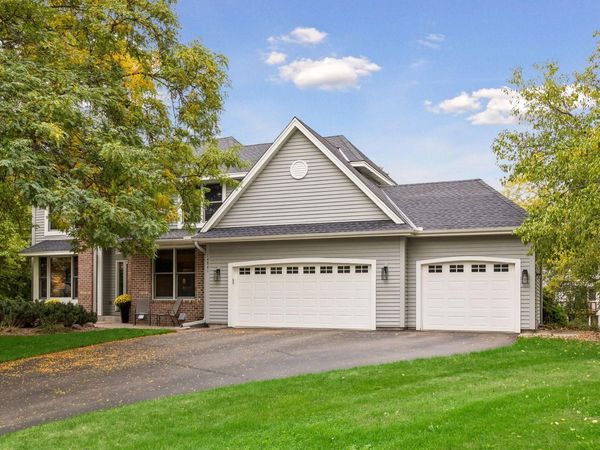 14841 Langdon Place, Eden Prairie, MN 55347