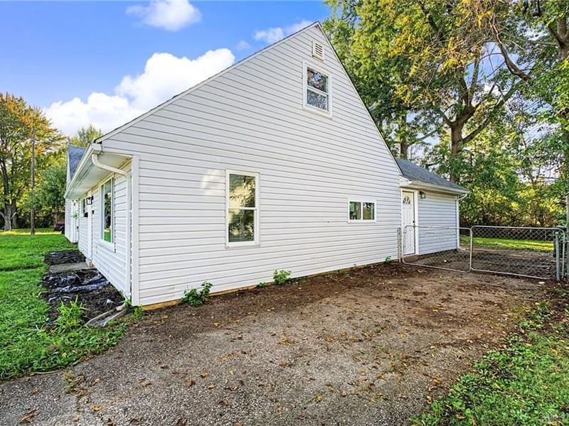4004 Larkspur Drive, Dayton, OH 45406 Photo 3