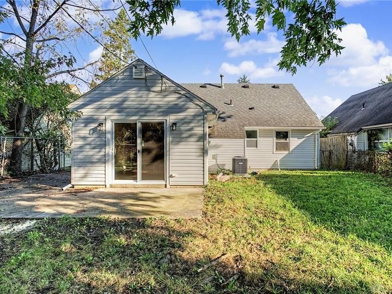 4004 Larkspur Drive, Dayton, OH 45406 Photo 8
