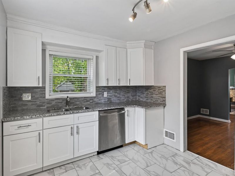 5065 Western Hills Avenue, Green Township, OH 45238 Photo 13