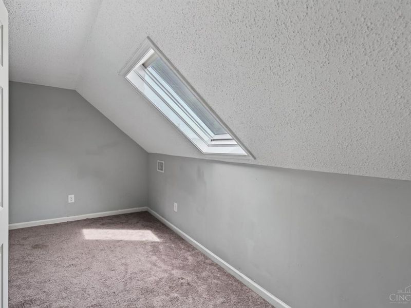 5065 Western Hills Avenue, Green Township, OH 45238 Photo 24