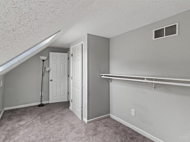 5065 Western Hills Avenue, Green Township, OH 45238 Photo 25