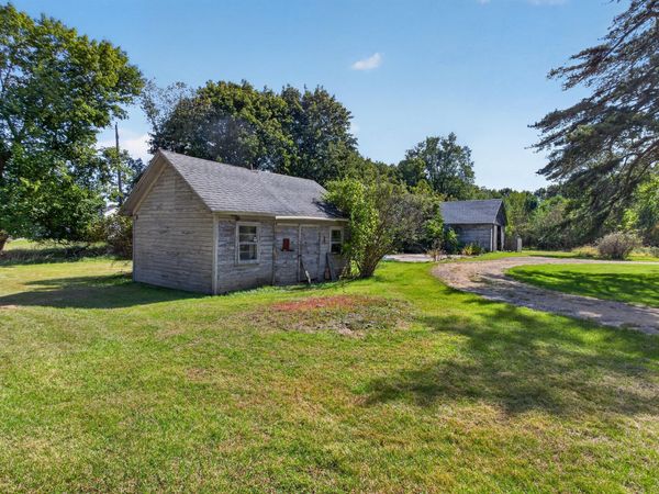 5735 Kibby Road, Jackson, MI 49201