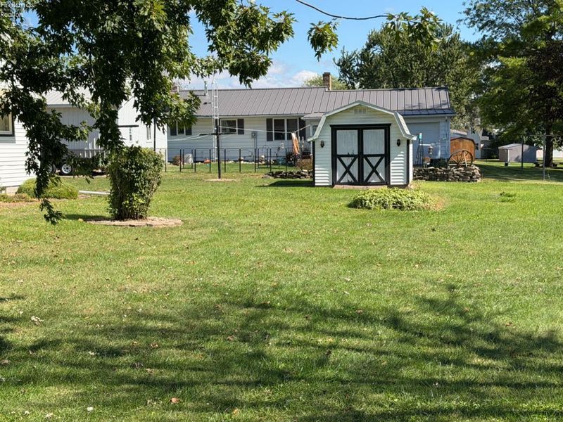 103 S Buckeye Drive, Attica, OH 44807 Photo 7