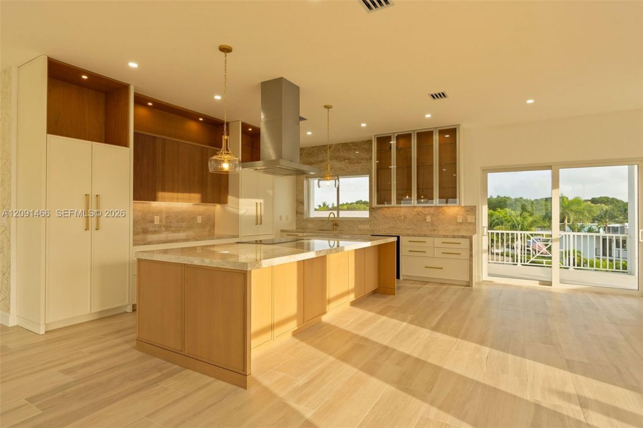 195 Ojibway Ave, Tavernier, FL 33070 Photo