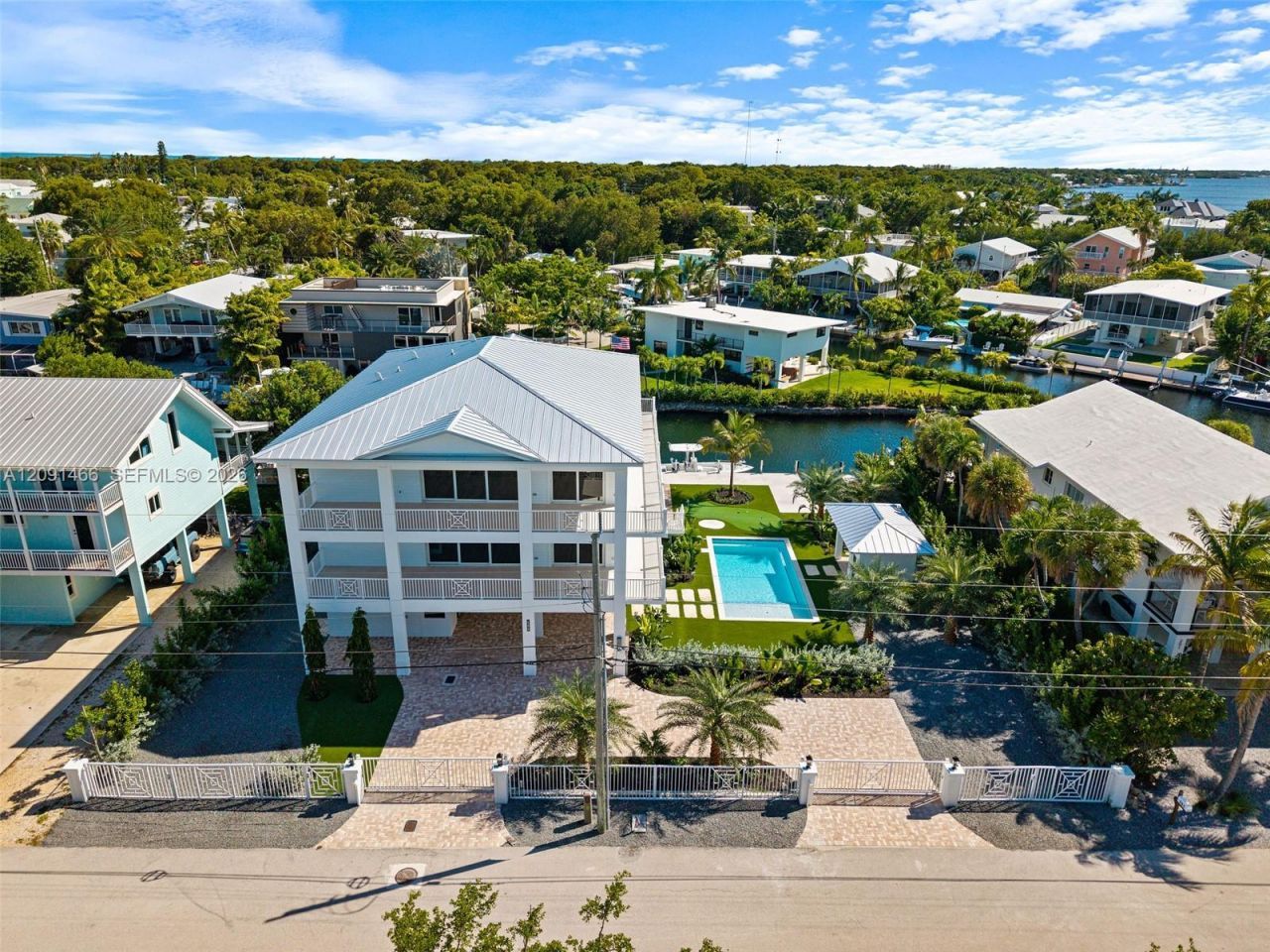 195 Ojibway Ave, Tavernier, FL 33070 Photo