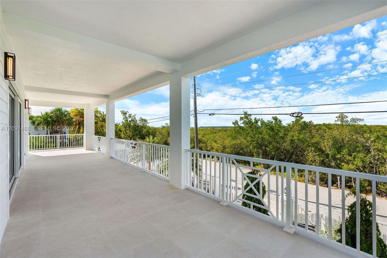 195 Ojibway Ave, Tavernier, FL 33070 Photo