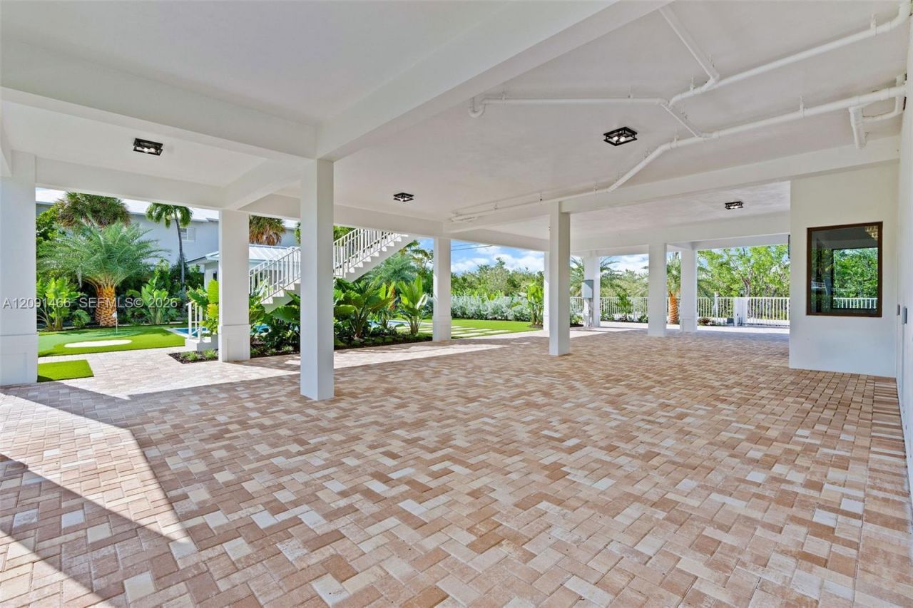 195 Ojibway Ave, Tavernier, FL 33070 Photo