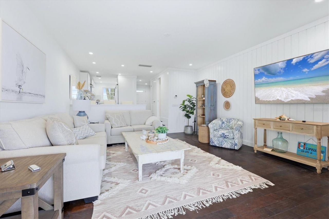4532 Ocean Boulevard, Unit 209, Sarasota, FL 34242 Photo