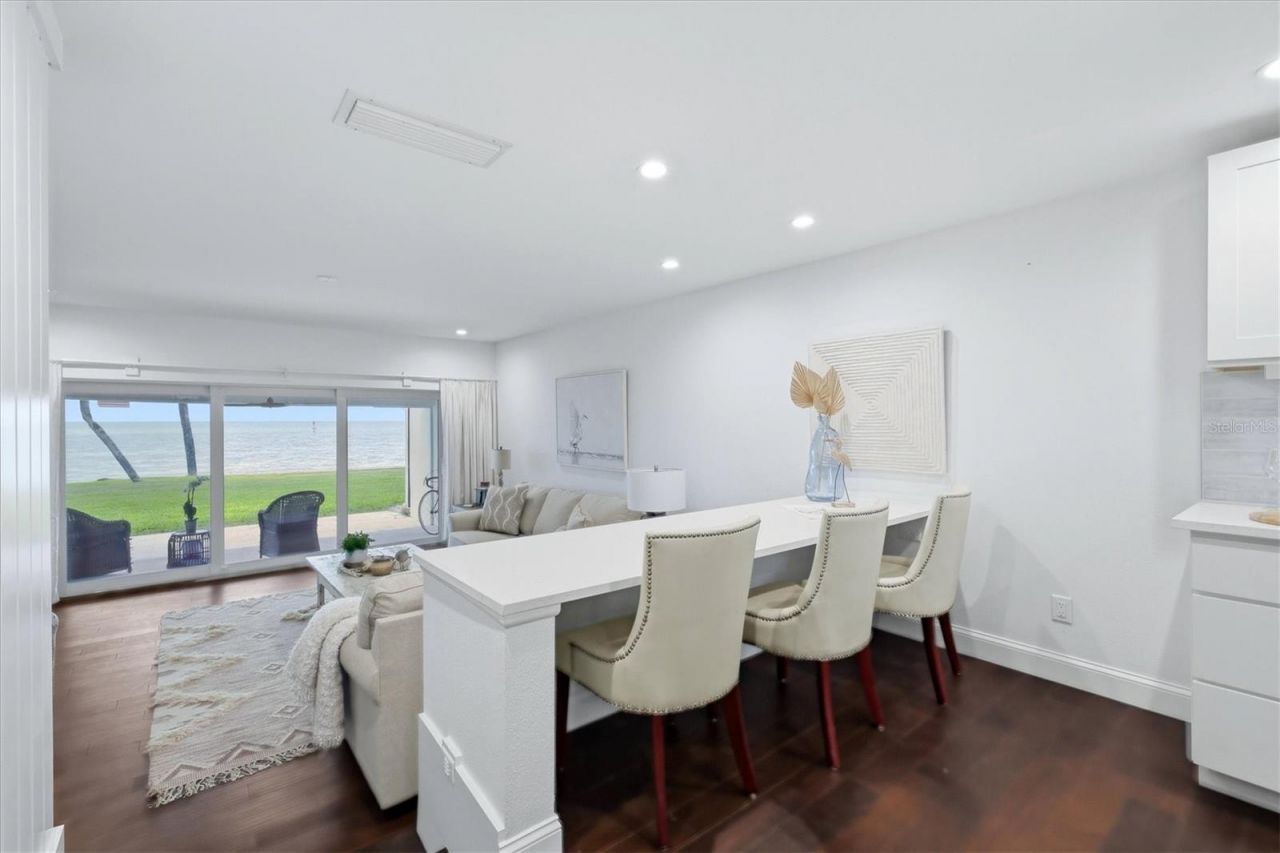 4532 Ocean Boulevard, Unit 209, Sarasota, FL 34242 Photo
