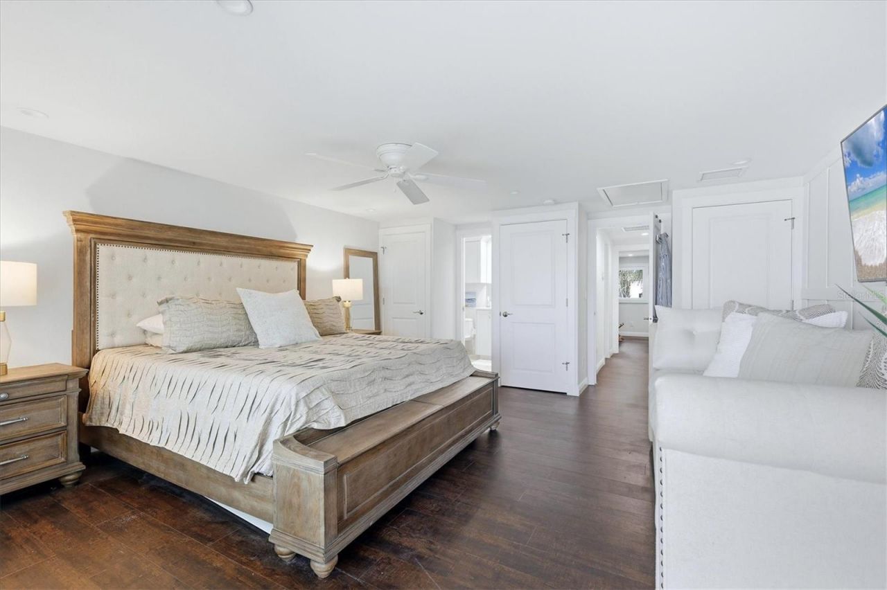 4532 Ocean Boulevard, Unit 209, Sarasota, FL 34242 Photo