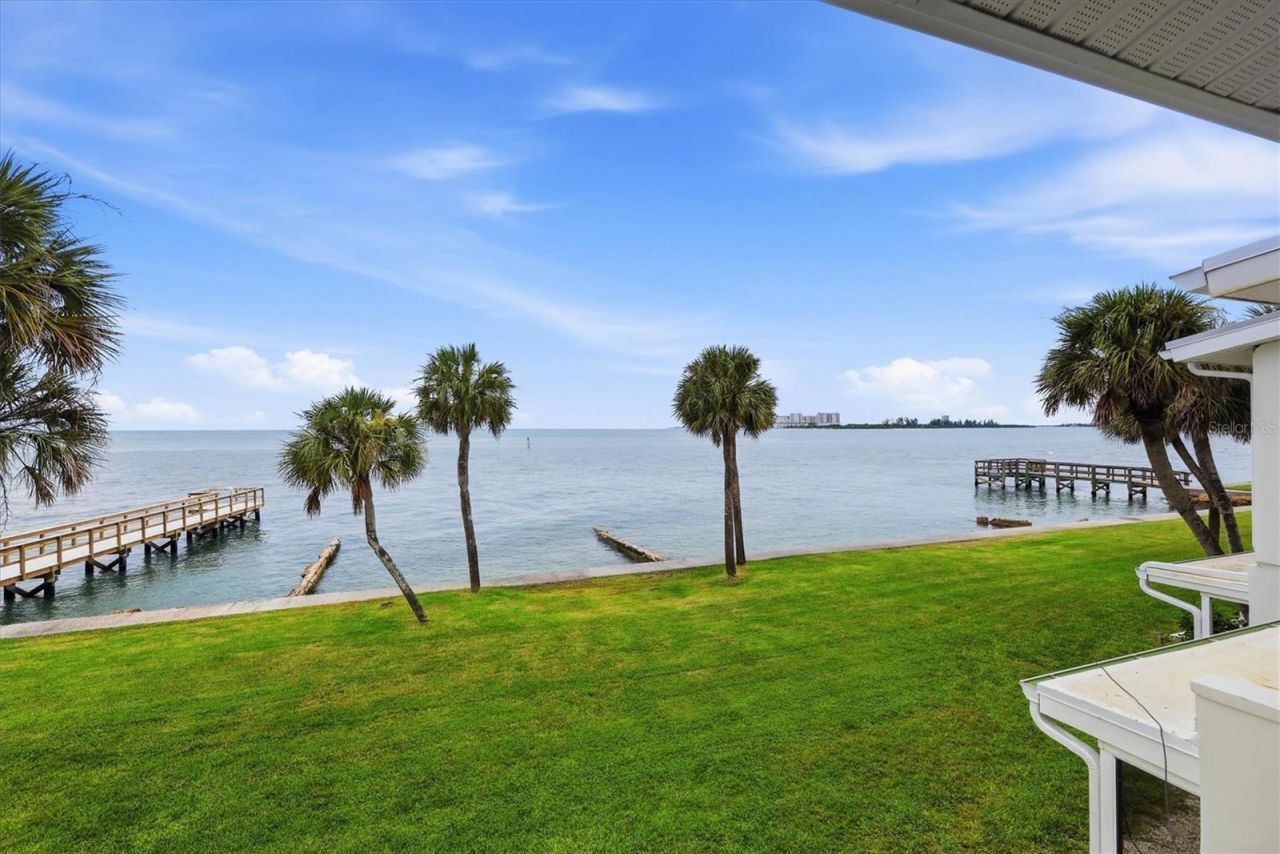 4532 Ocean Boulevard, Unit 209, Sarasota, FL 34242 Photo