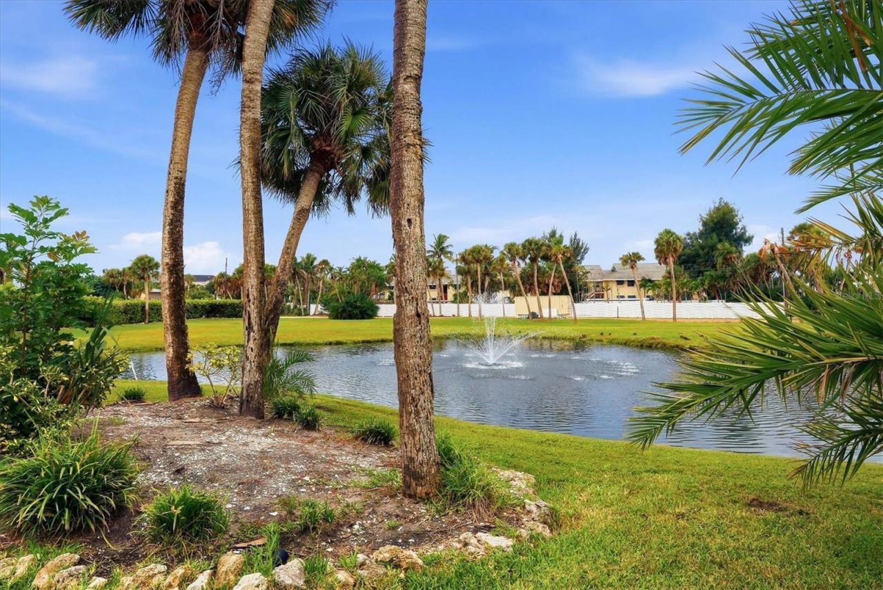 4532 Ocean Boulevard, Unit 209, Sarasota, FL 34242 Photo