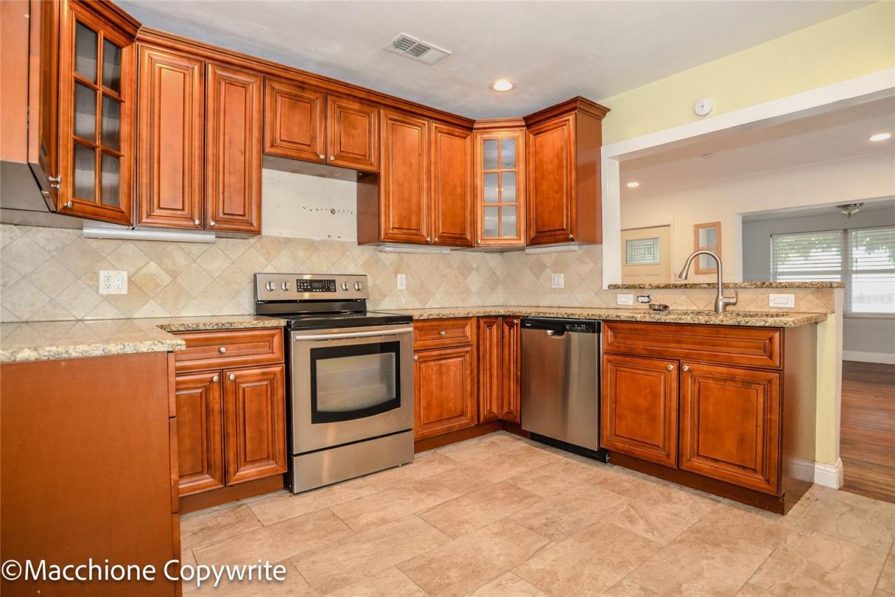 2827 29th Avenue N, Saint Petersburg, FL 33713 Photo