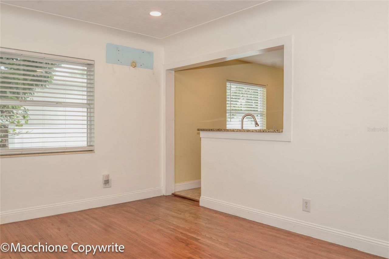 2827 29th Avenue N, Saint Petersburg, FL 33713 Photo