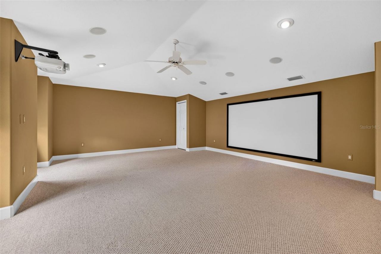 1516 Canopy Oaks Boulevard, Palm Harbor, FL 34683 Photo