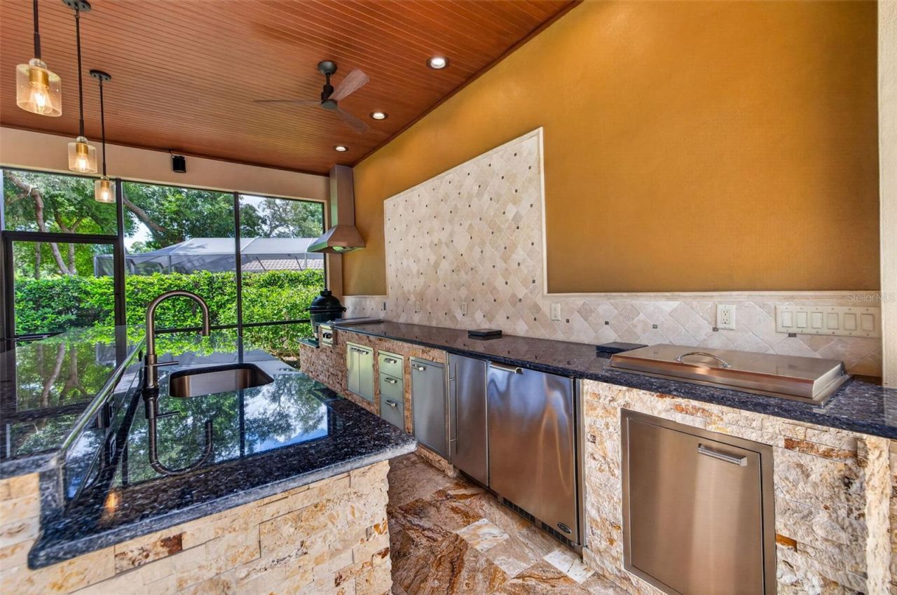 1516 Canopy Oaks Boulevard, Palm Harbor, FL 34683 Photo