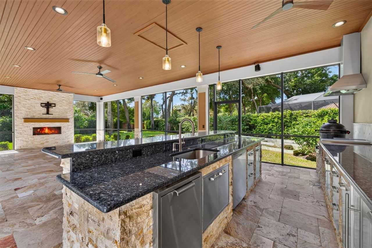1516 Canopy Oaks Boulevard, Palm Harbor, FL 34683 Photo
