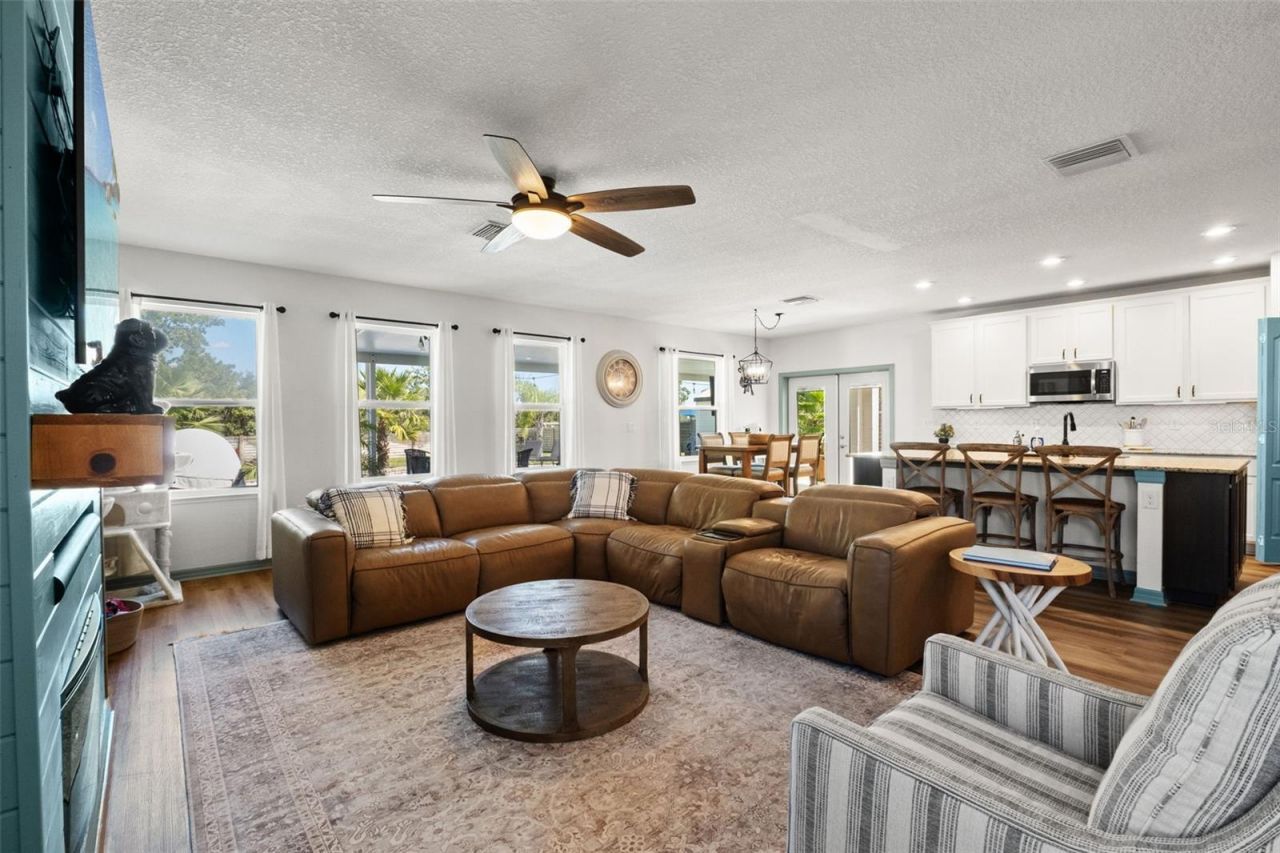13049 Maycrest Avenue, Weeki Wachee, FL 34614 Photo