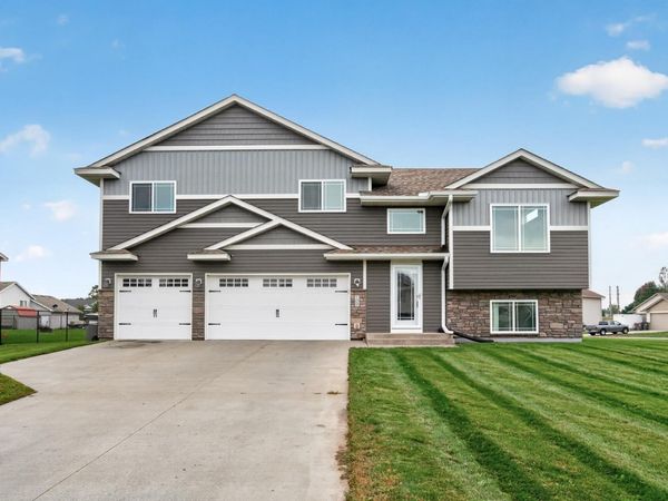 709 Greenwood Street SW, Isanti, MN 55040