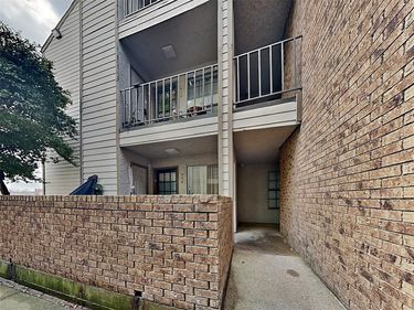 6108 Abrams, Unit 323, Dallas, TX 75231