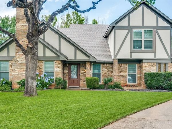 5725 Trails Edge Court, Arlington, TX 76017