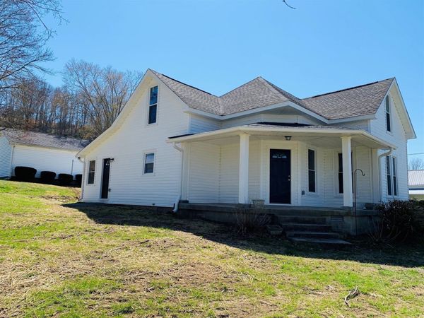 13 Cloverdale Ln, Hickman, TN 38567