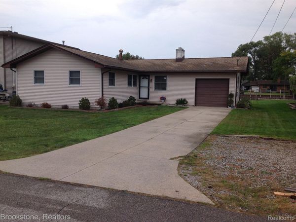 7266 Bluebill Street , Clay Township, Mi 48001