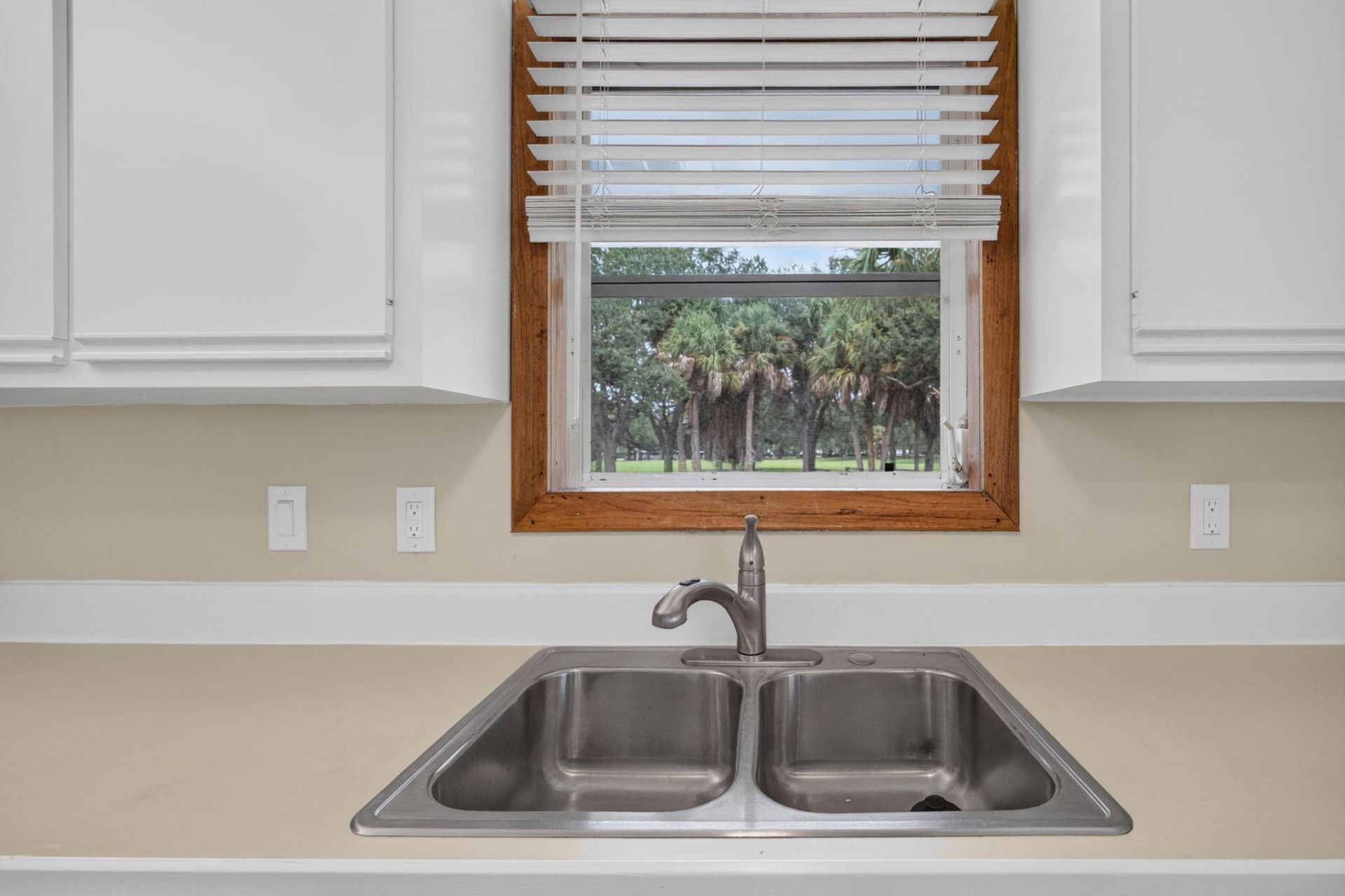 9106 SE Venus Street, Hobe Sound, FL 33455 Photo