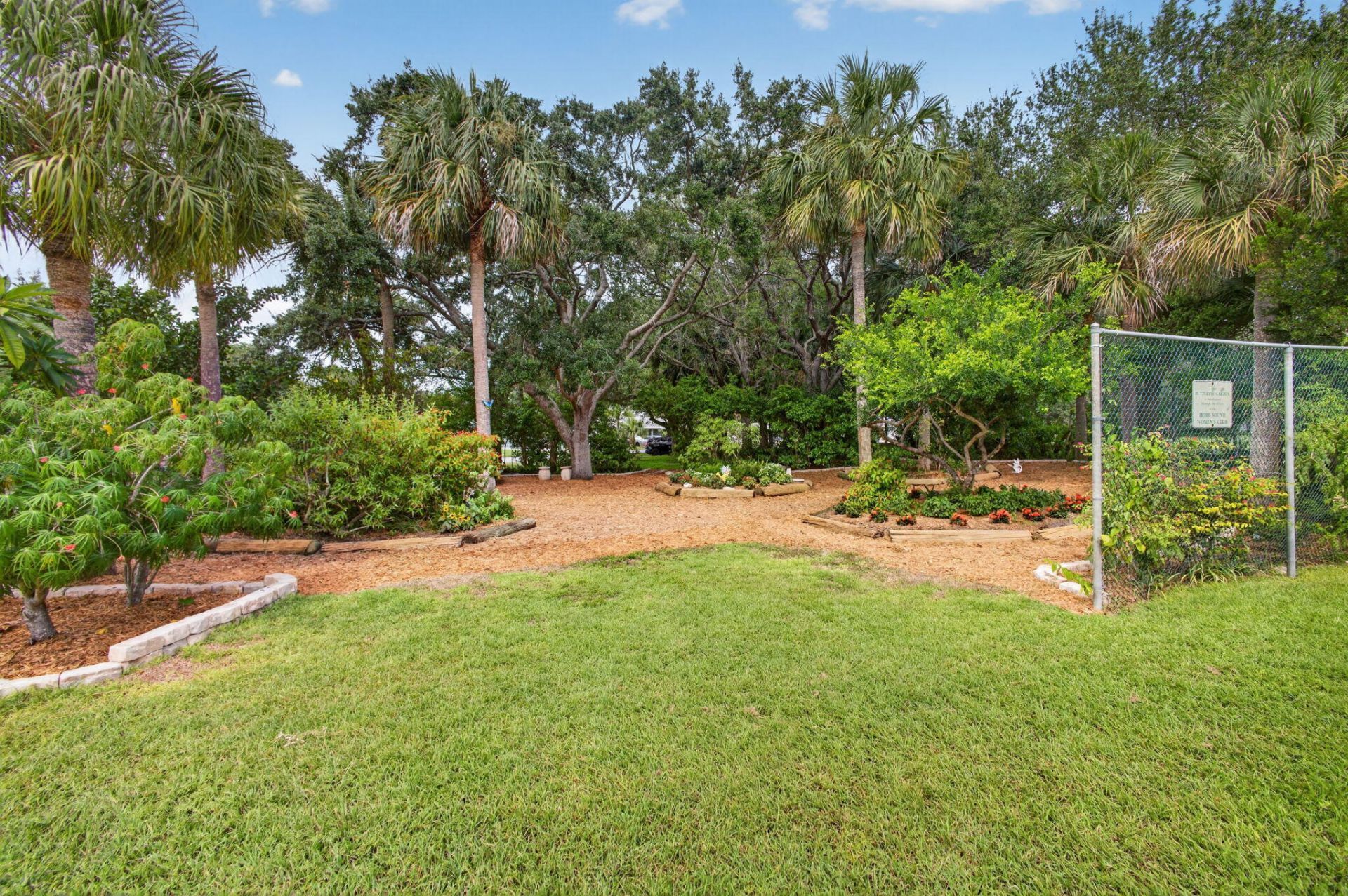 9106 SE Venus Street, Hobe Sound, FL 33455 Photo