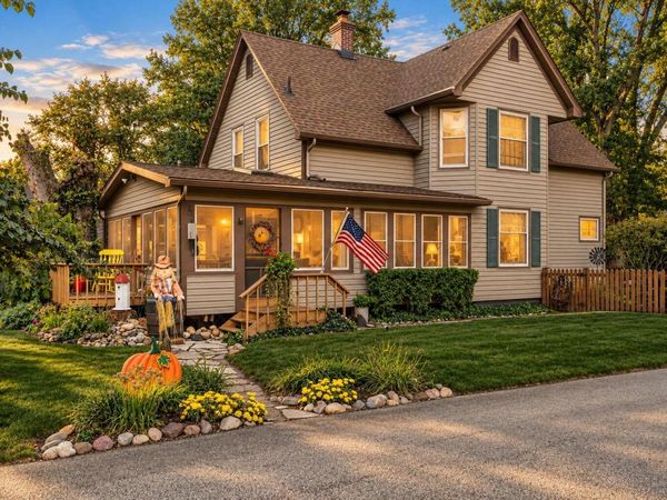 744 S 2nd Street , Chesterton, IN 46304