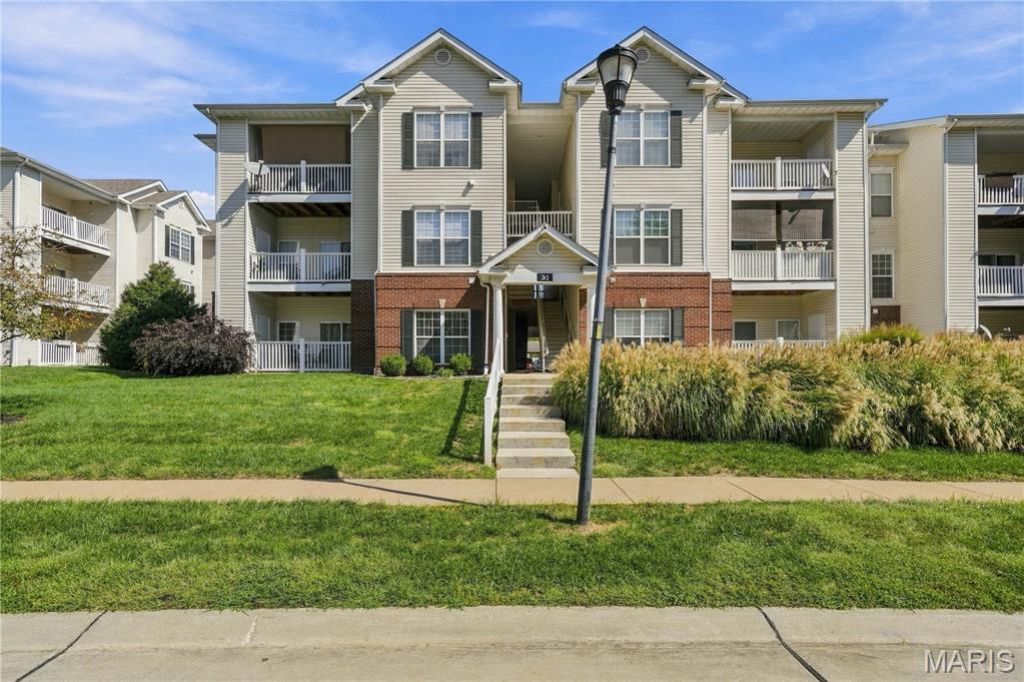 31 Kassebaum Lane, Unit 107, Unincorporated, MO 63129 Main Photo