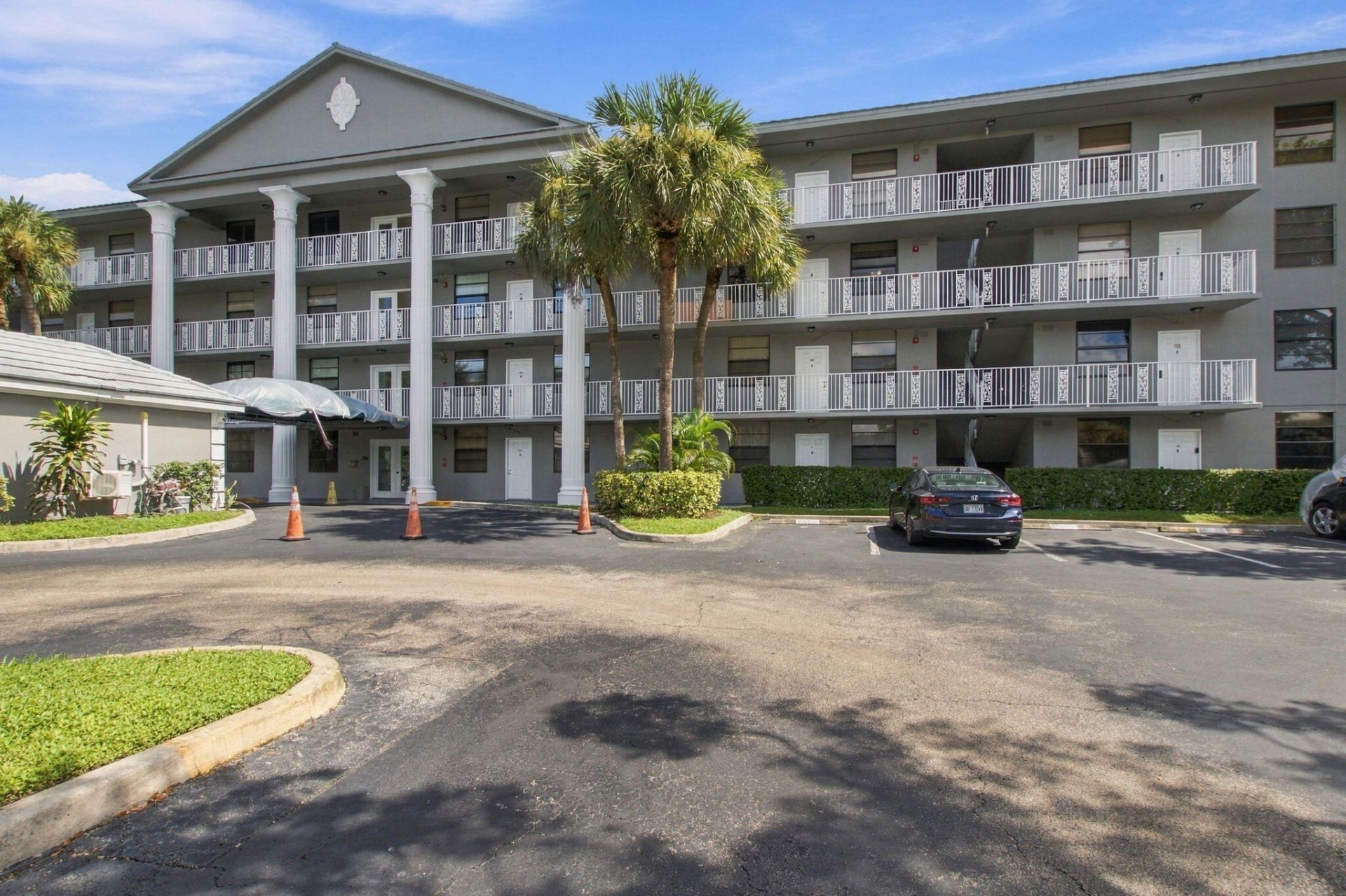 1502 Whitehall Drive, Unit 305, Davie, FL 33324 Photo